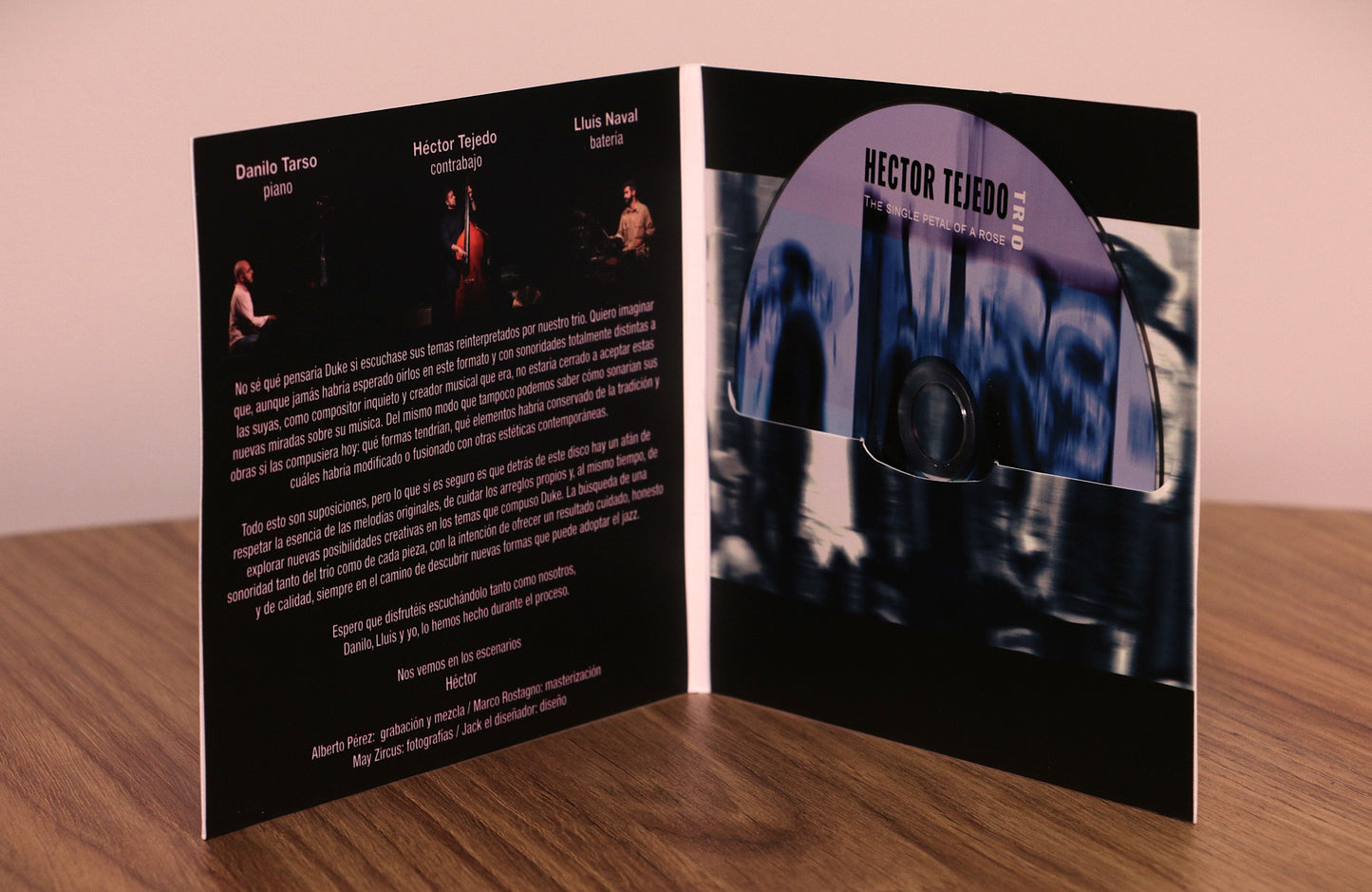 The single petal of a rose (CD) - Hector Tejedo